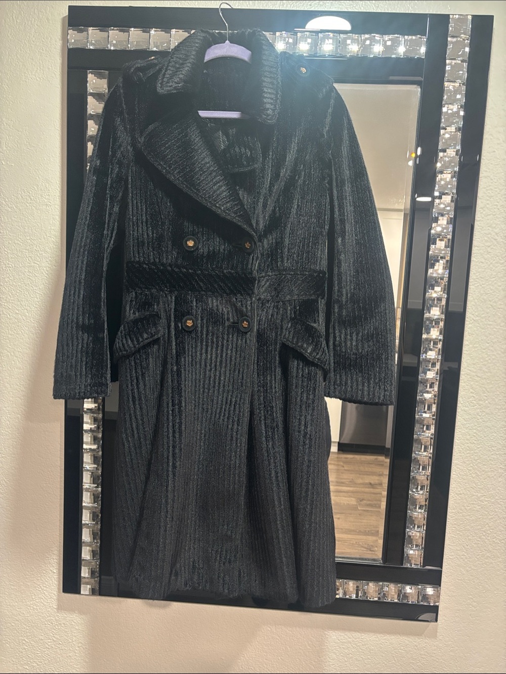 Women's knee Long Coat - Black shiny, Size 2-4 , S-M , IT 40-42, belt missing